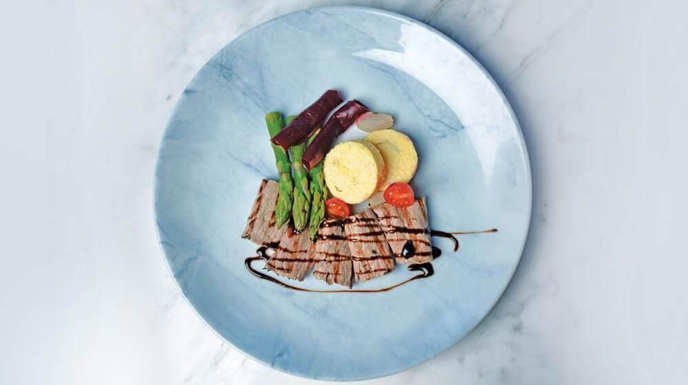 Straccetti Usulü Izgara Kontrfile ve Yumuşak Polenta Tarifi