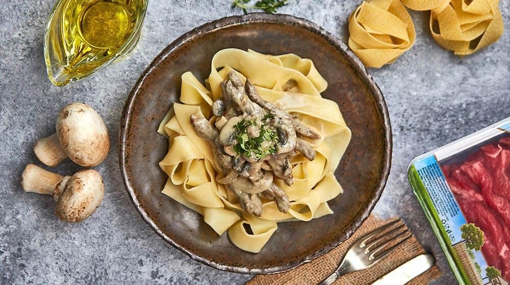 Dana Stroganoff & Pappardelle Tarifi