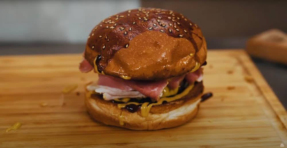 Füme Etli Burger Tarifi